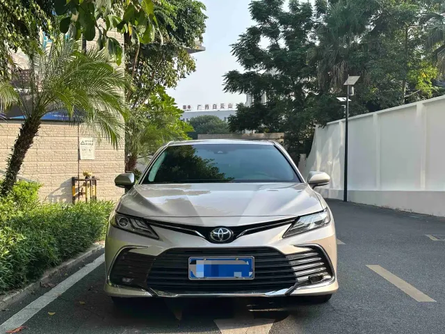 Toyota Camry — Фото автомобиля 2
