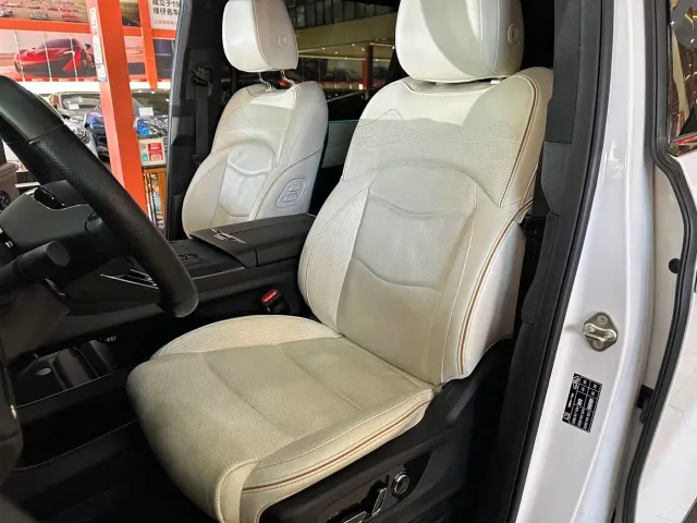 GAC Trumpchi M8 — Фото автомобиля 13