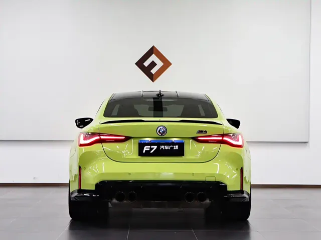 BMW M4 — Фото автомобиля 5