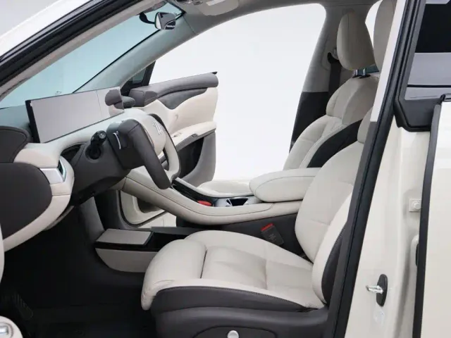 IM Motors LS6 — Фото автомобиля 2