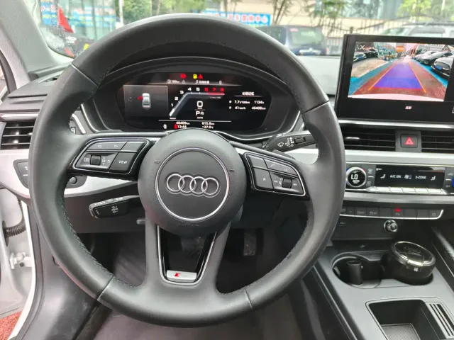 Audi A4L — Фото автомобиля 9