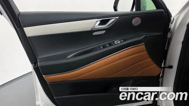 Genesis GV80 — Фото автомобиля 13