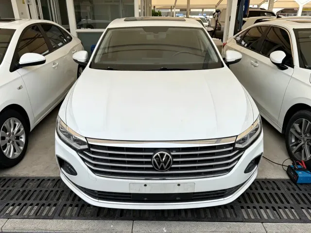 Volkswagen Lavida — Фото автомобиля 2