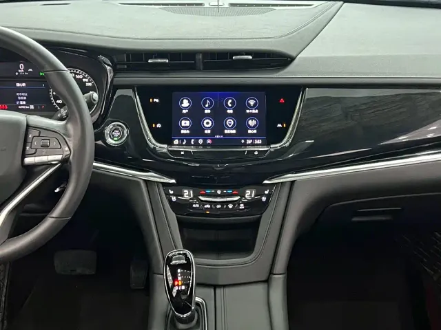 Cadillac XT6 — Фото автомобиля 12