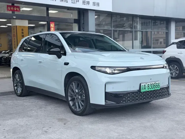 Leapmotor C10 — Фото автомобиля 3