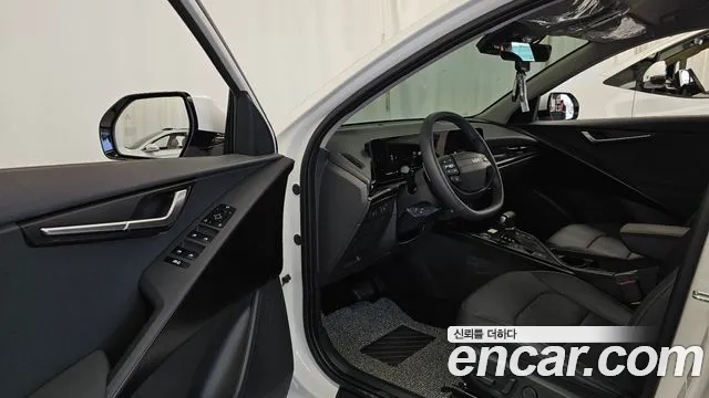 Kia Niro Generation 2 — Фото автомобиля 10