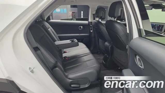 Hyundai Ioniq 5 — Фото автомобиля 16