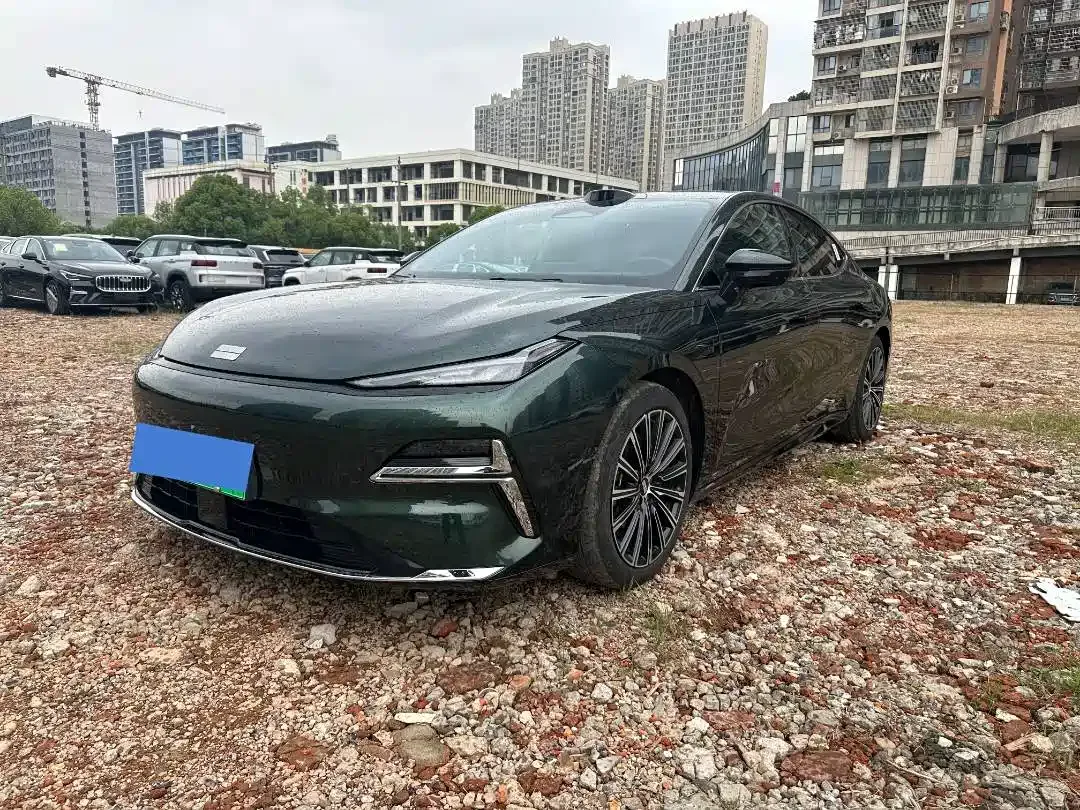 Фотография автомобиля — Geely Galaxy Xingyao 8