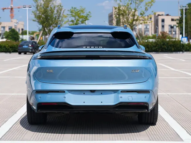 Zeekr 007 GT — Фото автомобиля 19