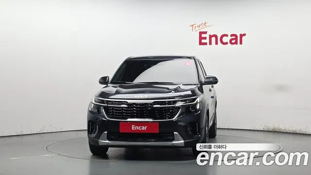 Kia Seltos — Фото автомобиля 3