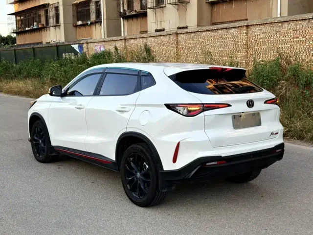 Changan X5 Plus — Фото автомобиля 24