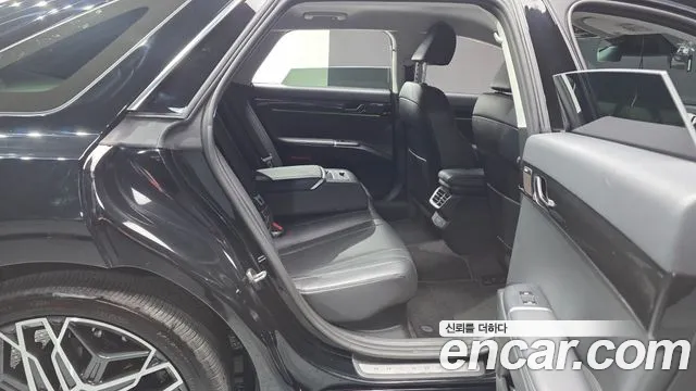Hyundai Grandeur GN7 — Фото автомобиля 12