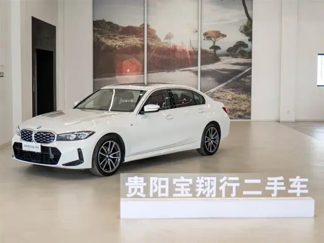 Фотография автомобиля — BMW 3 Series