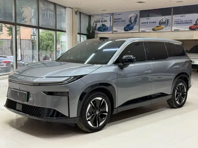 Фотография автомобиля — Toyota BoZhi 3X