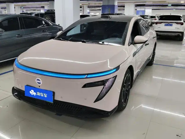 Фотография автомобиля — Nissan N7