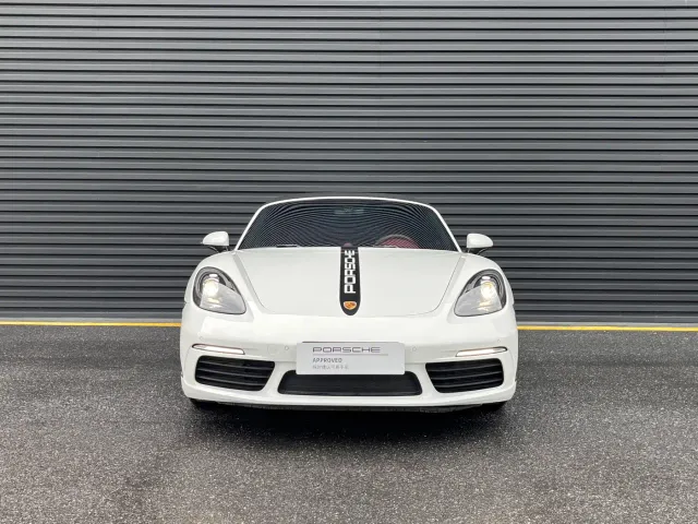 Porsche 718 — Фото автомобиля 3