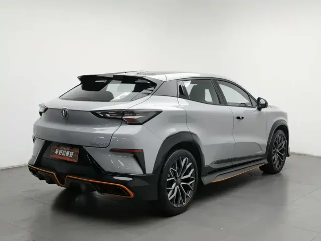 Changan UNI-T — Фото автомобиля 2