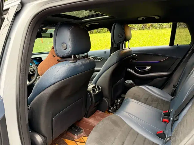 Mercedes-Benz EQC — Фото автомобиля 11