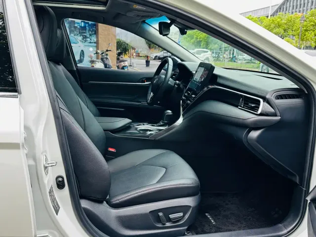 Toyota Camry — Фото автомобиля 17