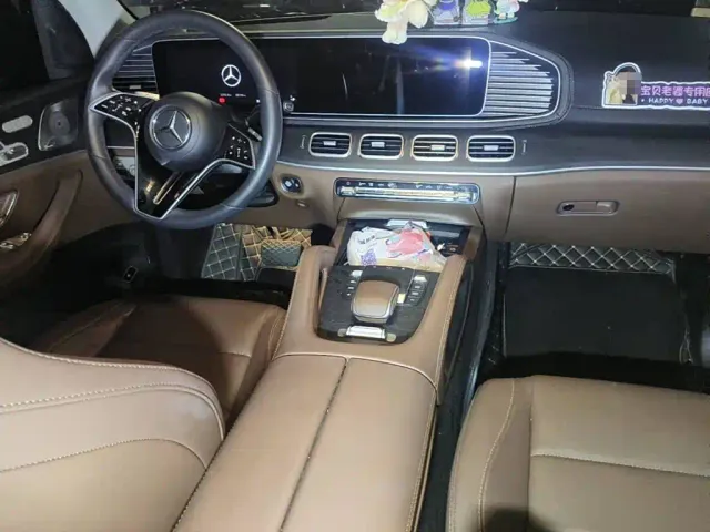 Mercedes-Benz GLE-Class — Фото автомобиля 12