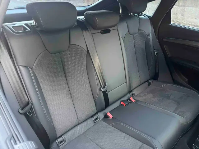 Audi Q5L Sportback — Фото автомобиля 10