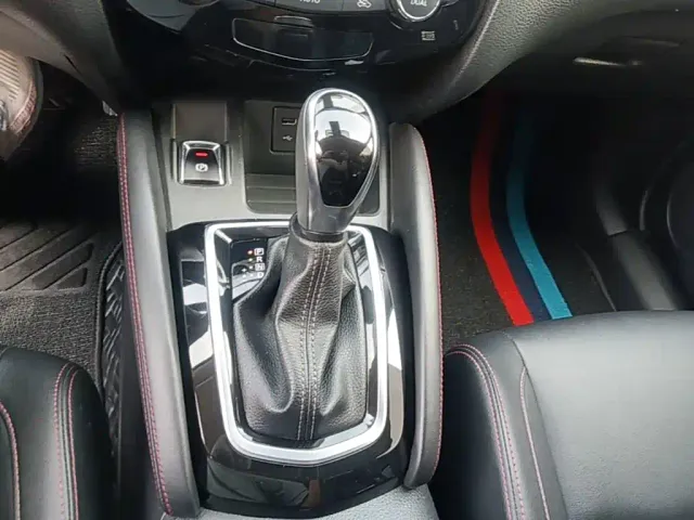 Nissan Qashqai — Фото автомобиля 13