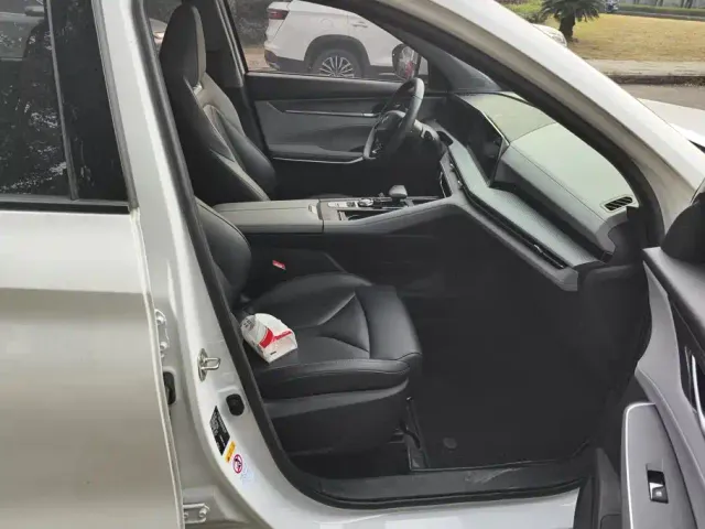 Changan CS75 Plus — Фото автомобиля 8