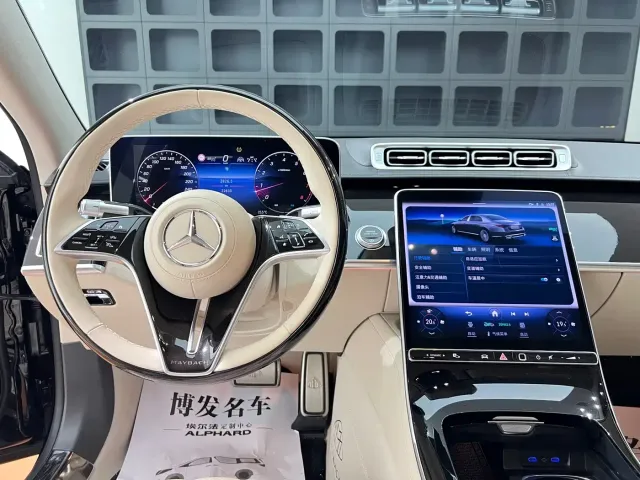 Mercedes-Benz Maybach S-Class — Фото автомобиля 22