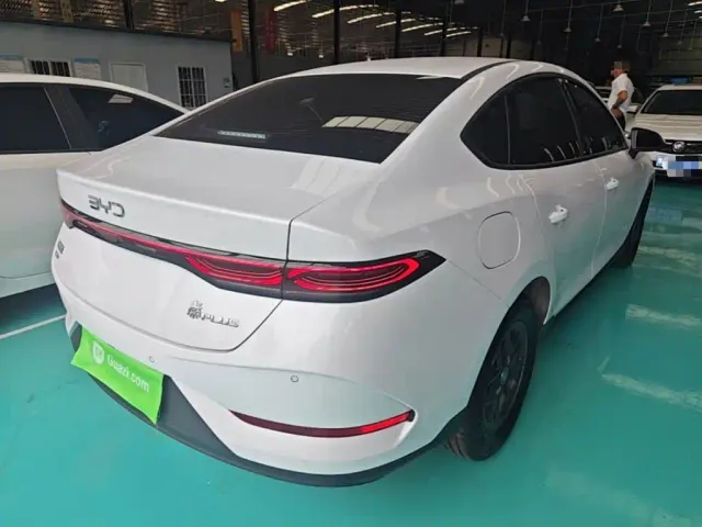 BYD Qin PLUS — Фото автомобиля 6