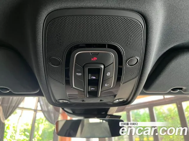 Audi Q8 50 TDI quattro Premium — Фото автомобиля 15