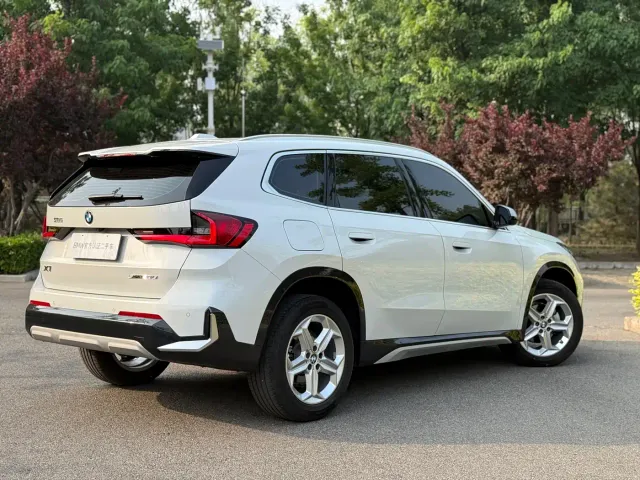 BMW X1 — Фото автомобиля 2