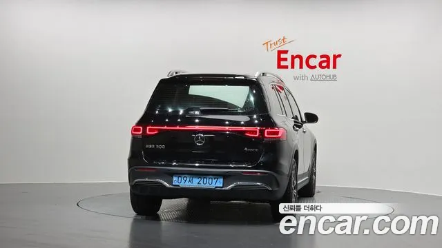 Mercedes-Benz EQB — Фото автомобиля 4