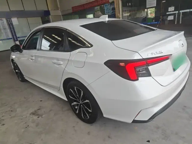 Honda Integra 2022 240TURBO CVT Luxury Edition — Фото автомобиля 4