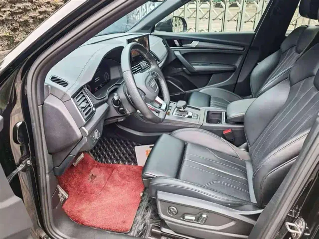 Audi Q5L — Фото автомобиля 13