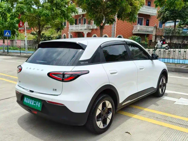 Geely Starry Wish — Фото автомобиля 12