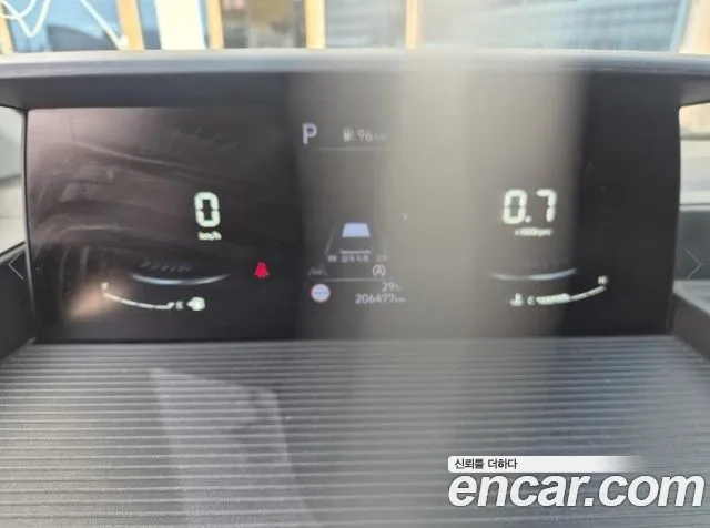 Hyundai Staria — Фото автомобиля 3