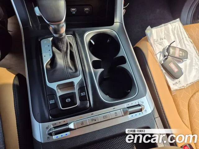 Kia Carnival 4th Gen — Фото автомобиля 18