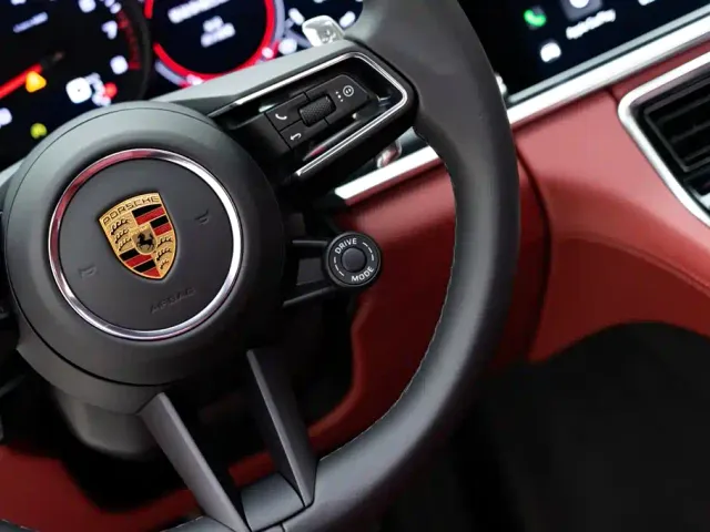 Porsche Panamera — Фото автомобиля 23