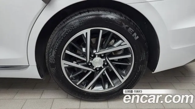 Hyundai Grandeur Новый Grandeur IG 3.0 LPi (Для проката) — Фото автомобиля 21