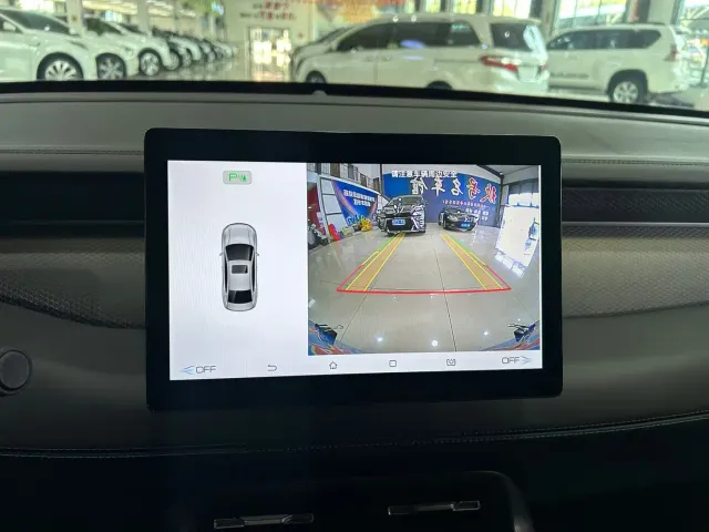 BYD Qin PLUS — Фото автомобиля 9