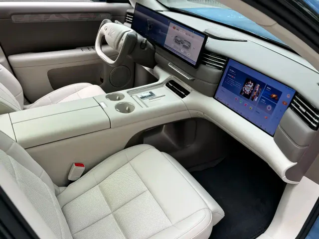 IM Motors LS6 — Фото автомобиля 7