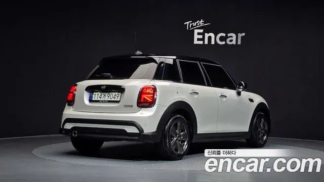 MINI Cooper — Фото автомобиля 2