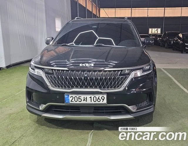 Фотография автомобиля — Kia Carnival Generation 4
