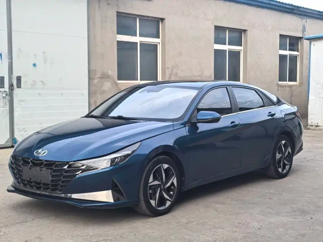 Фотография автомобиля — Hyundai Elantra