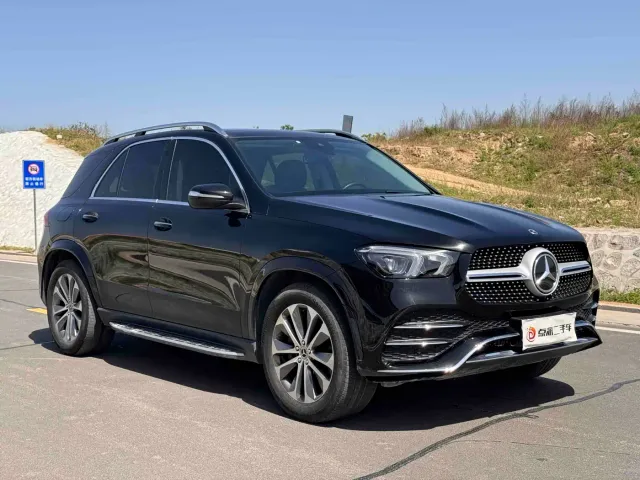 Mercedes-Benz GLE-Class — Фото автомобиля 3