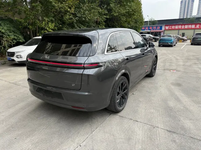 Li Auto L7 — Фото автомобиля 5