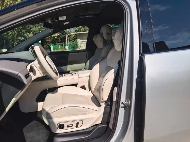 Li Auto i6 — Фото автомобиля 13