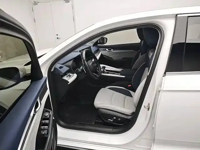 Geely Xingrui — Фото автомобиля 13