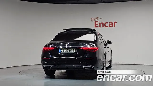 Mercedes-Benz S-Class — Фото автомобиля 3