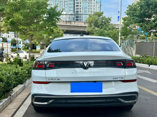 Volkswagen Lamando — Фото автомобиля 8